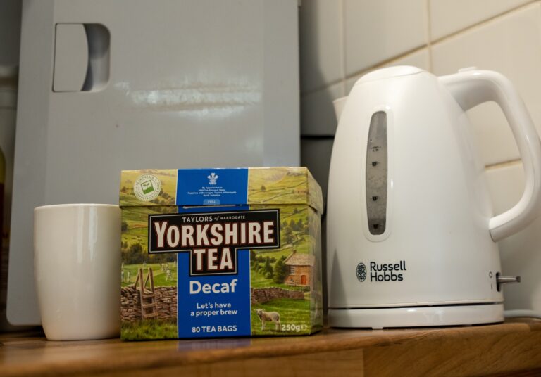 Decaffeinated tea bags for daily consumption.